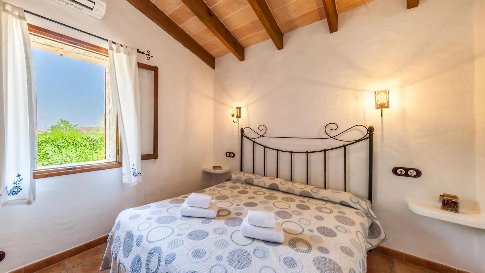 Villa Roqueta By Sealand Villas Pollenca Spain